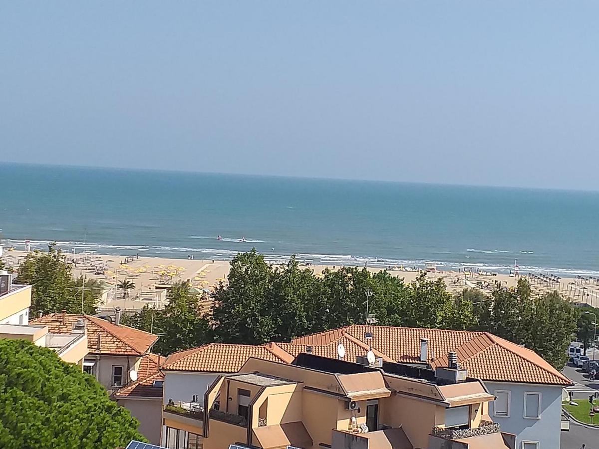 Oceanic Hotel 3*
