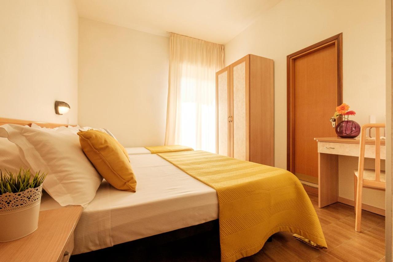 Oceanic Hotel 3*