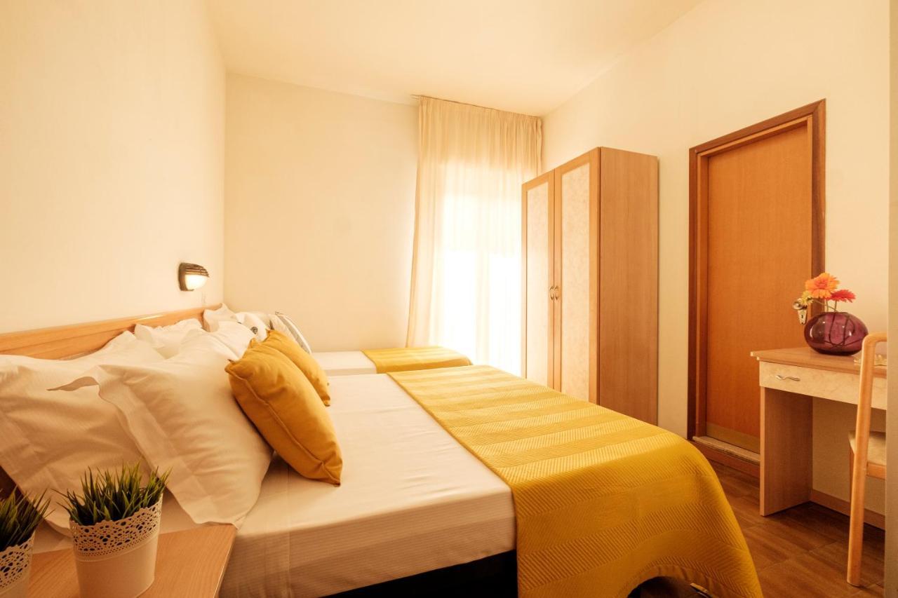 Oceanic Hotel