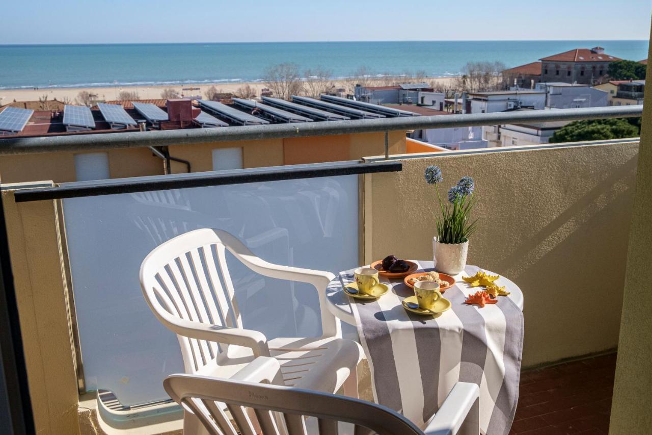 Oceanic Hotel 3*